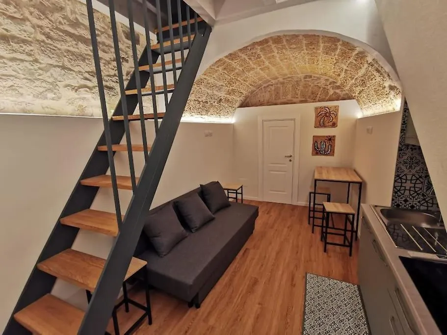 Corte San Triggiano 13 Citta Vecchia, בארי איטליה