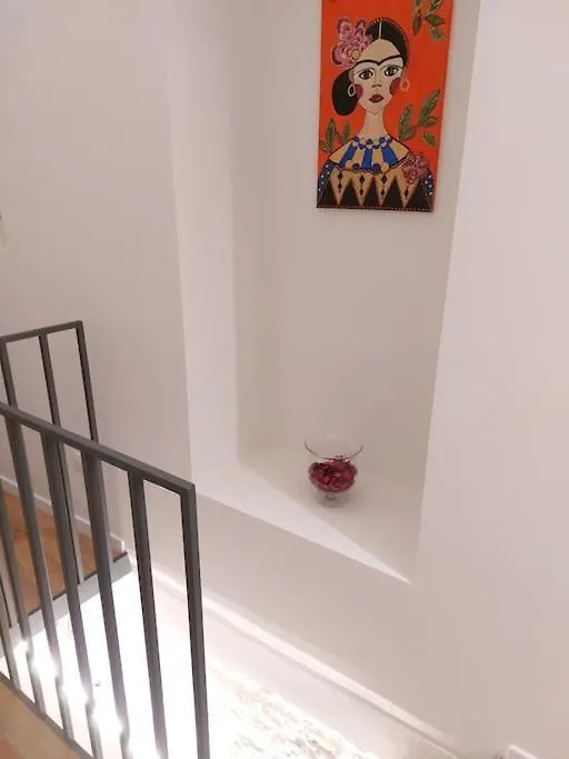 Corte San Triggiano 13 Citta Vecchia, בארי 0*,